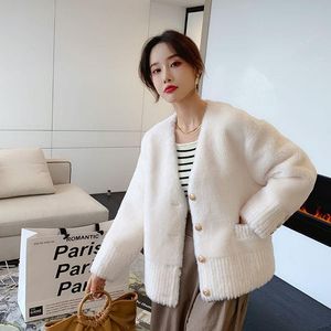 Fur Ladies Winter Natural Weave Wool Fur Outerwear Women Casual Short Real Fur Coat Female Vneck Sheep Shearling Fur Overcoat R86