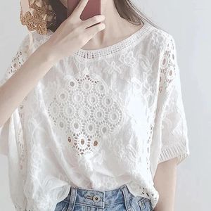 Women's Blouses Batwing Sleeve Hollow Out Lace Shirt Women Loose Casual Vintage Cotton White Blouse Summer Office Lady Tops Elegant Shirts