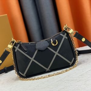 Designer Shoulder Bag Luxury Leather Crossbody Bag Fashion Chain Bag Women's Underarm Bag Classic Presbyteria Mini Bag Size 11x19x3cm