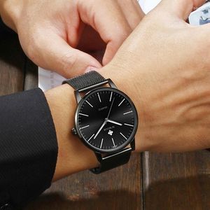 Armbanduhren Reloj Hombre WWOOR Casual Watch For Men Fashion Black Waterproof Quartz Wrist Watches Ultra Thin Magnetic Mesh Strap
