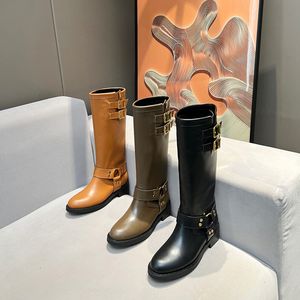 Stivali da donna firmati 2023 Autunno e inverno nuovi stivali da moto Stivali con fibbia per cintura in pelle Martin Stivali con suola spessa Stivali da cavaliere alla moda britannici