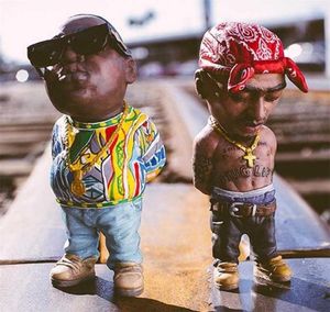 Mini Resin Ornaments Hip Hop Funny Rapper Bro Figurine Set For Home Indoor Outdoor Sculptures Decorations Party 2201104199445