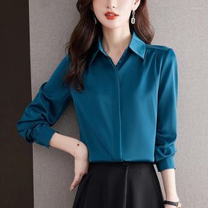 Blouses Femmes Satin Femmes Chemise Basic Chemisier à manches longues 2023 Mode Automne Vêtements Slim Chemises décontractées Soie Solide OL Femmes Tops