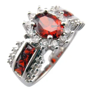 Fashion Red Garnet Ring Cubic Zirconia Stone Ring Wedding Ring for Women