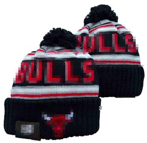 Berretti Bulls Toppa laterale della squadra di basket nordamericana Toppa invernale in lana sportiva Cappello lavorato a maglia Berretti con teschio a24