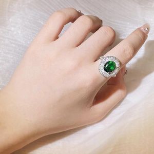 Klaster pierścieni solidny 925 Sterling Silver Pure Green Emerald Cieszonka dla kobiet Anillos de Wedding Prounds Natural Ring Box