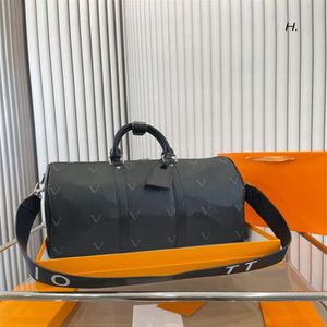 Designerskie torby wuchowe Hollalls Duffel Bagaż Bagaż Weekend worka podróżna Mężczyźni Mężczyzny Monogramy Luggage Podróżuje wysokie 5A Moda 323s