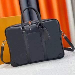 Man Bag Cross Body Porthylles Voyage Bag Designer Luxury Tote Crossbody Purse Compute Handväska Business Laptop Bag Messenger Bags Black Bag Wallet