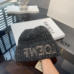 Fashion woollen woven hat lady designer beanie cap Men's cashmere loewf knitted hat Winter warm hat gift Bngjk