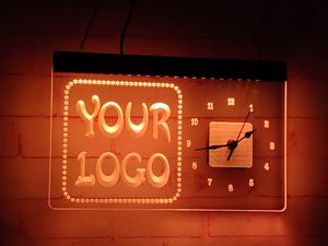 Ihr Logo 7-Farben-Schilderuhr 3D-Gravur LED Groß- und Einzelhandel