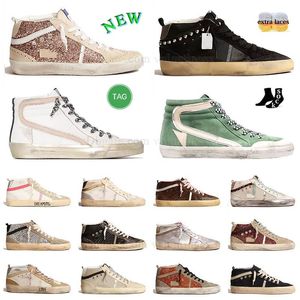 Designer New Fashion Donna Uomo Scarpe dorate Mid star Scarpe antiscivolo Super Sneakers Scarpe di tela nappa con stelle in pelle scamosciata e flash borchiato Scarpe classiche dorate