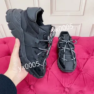 Topp Nya män Kvinnor Öppna sneaker Casual Shoes Trainers Dress Shoe Mens Womens Leather Breattable Open for Change Low Outdoor Sports Sneakers2023