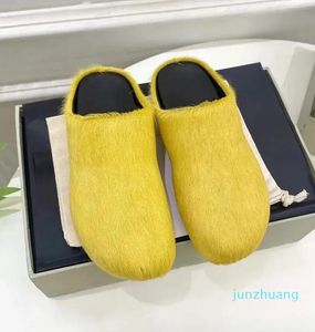 2023 Marn Rosshaar Hausschuhe Herren Damen Sandalen Clogs Designer Mode Leder flacher Absatz bequemes Outdoor-Fahren 44 ein Fuß Steigbügel halbes Schleppboot Strandboot