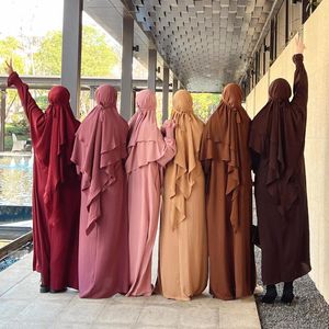 Etniska kläder Dubai Turkiet Muslim Abaya Modest Long Maxi Dress Khimar 2st Islamiska kläder kostymer damer fullt omslag bönplagg caftan