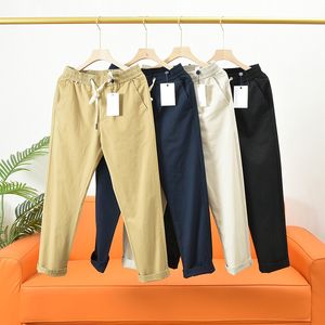 23SS Yaz İnce Business Sıradan Pantolon Erkekler Arka Cep İşlemeli Logo Pantolon Marka Tasarımcısı Erkek Pantolon Boyutu M-4XL