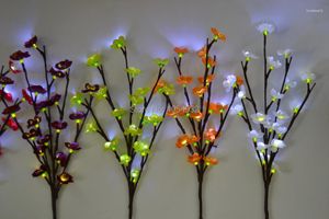 装飾的な花が導かれたバッテリーの花umplumブランチライト20 