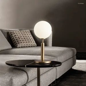 Tischlampen Ball Serie Schlafzimmer Nachtlampe Vintage Luxus postmoderne Wohnzimmerdekoration kreative Persönlichkeit Nachtbeleuchtung