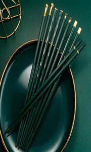 Green Gold Hushåll Japanesestyle Fashion Nonslip HightMperature Alloy Chopsticks Family One Par Chopstick per persona386040872