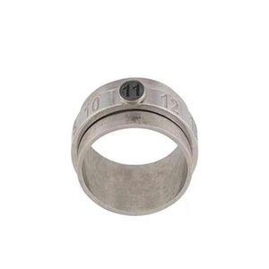 Pierścienie klastrowe Margiela Style 925 Sier Rotatable Digital Canved Marguera Użyte Ring250F3076780 Pierścień biżuterii dostawy DHZX9