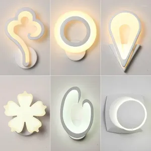 Duvar lambası İskandinav oturma odası başucu yatak odası LED ışık basit modern yaratıcı banyo vanity aydınlatma fikstürü