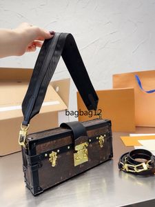 2023 Hot selling European fashion rivet crossbody bag designer shoulder bag high-quality genuine leather box bag luxury handbag womens Louiseitys retro makeup bag