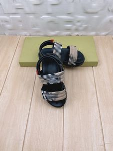 Fashion Kid Slipper Sandals обувь летние сандалии кожа детей классическая дизайнерская обувь для мальчиков девочка черные домашние тапочки обувь мальчики для малышей