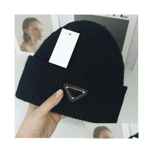 Beanie/Kafatası Kapakları Lüks Beanies Tasarımcı Kış Şapkası Bean Men Kadın Moda Örme Şapkalar Yünlü Kapak Üçgen Mektup Jacquard Uni Savaş DH3C1