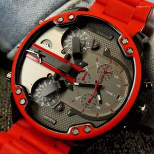 Wristwatches 2023 Red Dial Simple Handsome Alloy Stainless Steel Men 's Quartz Large Watch Currently Available