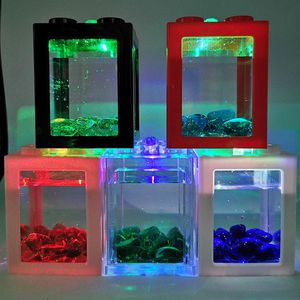 Tanks USB Mini Fish Tank Betta Mini Aquarium med LED -ljus Creative Building Block Deskbox Decor Feed Box
