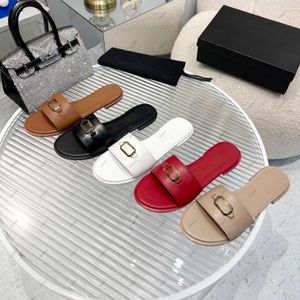 Designer sapatos de couro mulheres sandálias verão moda praia chinelos sapatos planos monogramados com caixa e saco de pó 35-43