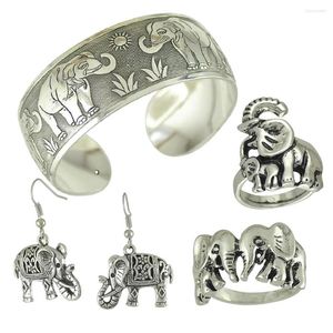 Bangle Women Vintage manschettbrett elefant snidat mönster silverpläterad tibetanska smycken