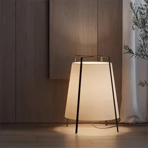 Lâmpadas de assoalho AKANE Bege Lâmpada Japonesa Wabi Sabi Retro Shade Tecido Moderno Quarto Designer Art Corredor Sala de estar em pé