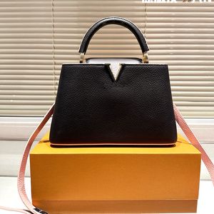 Fashion Designer Bag Det översta lagret av kohudläder är en klassiker av klassiker. Varje kombination kan lätt bäras med en stor 27x18 fällbar låda handväska