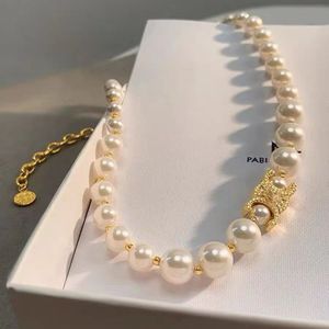 designer jewelry Luxury Pearl necklace Wedding Diamond 18K Gold Letters pendants necklaces for women with Diamond Pendan