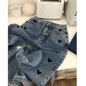 Jeans 2021 Nya koreanska kvinnors kärlek broderi casual raka byxor kvinnors högwaisted tunna allmatch jeans kvinnor streetwear