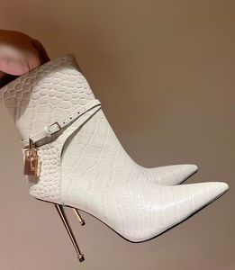 Vinter lyxig hänglås ankelstövlar kvinnor metall stiletto häl svart vit kalv läder tomsford nyckel lås boot party bröllop lady booties eu35-43 med låda