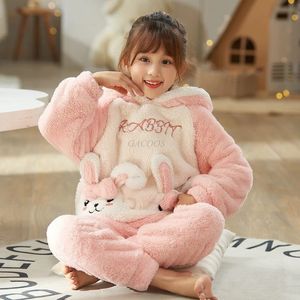 Пижамы с милым кроликом для девочек, зимняя утепленная одежда для сна для детей, детская одежда из кораллового флиса с капюшоном, домашняя одежда для малышей, ночное белье 231127