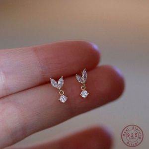 スタッド925 Sterling Silver French Simple Crystal Bud Stud Earrings女性光贅沢気温ウェディングパーティージュエリーギフト230426