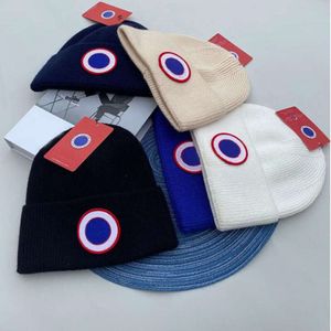 Moda chapéu beanie crânio bonés designer de malha chapéus ins popular canadá inverno chapéu clássico carta ganso impressão malha alta qualidade aaaaa168