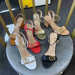 best selling Leather Mid Heel Ladies Sandals Slippers Designer Fashion Ladies Flats Ankle Buckle Rubber Sole Mules Summer Beach Sexy Wedding Shoes 34-42