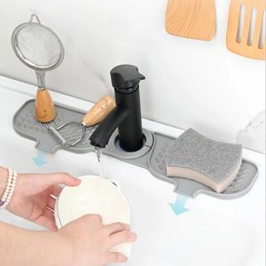 Kitchen Faucets Rotatable Faucet Splash Guard Soft 16.5" X 3.94" Behind Drip Water Catcher Silicone Sink Mat