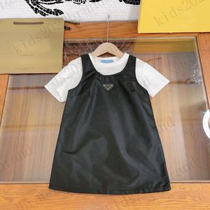 abiti da ragazza firmati set Abito da bretella in due pezzi per bambini di fascia alta Abito da gilet nero con magliette per bambini di marca gonne taglia 110-160 cm