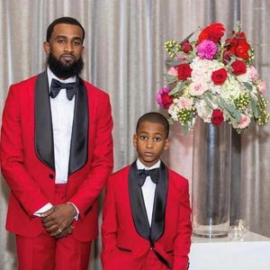 Ternos masculinos Pai e filho Red Homem Men Black Lapel Traje Homme Prom Terno Masculino Tuxedo Groom Blazer Casamento 2 PCs (calça de jaqueta)