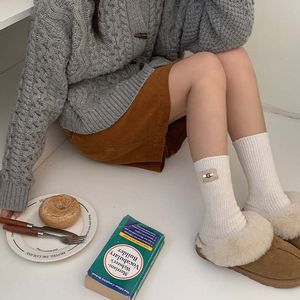 ZK50 Cloth label wool socks women's mid-calf socks autumn and winter thickened and warm designer socks
