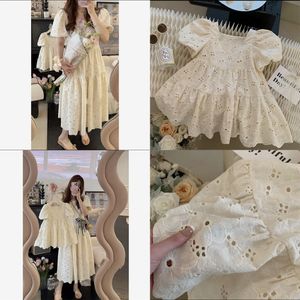 Familjsmatchande kläder Summer Parentchild Lace Dress Korean Style Motherdotter outfit Fashionable Breatble Skin Friendly Edging 230427