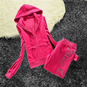 Juicy Apple Women 's Tracksuits 2023 여름 브랜드 재봉 2 피스 세트 벨벳 벨로우 여성 트랙 슈트 후드와 바지를 만난 고급 디자인 Y2K 841