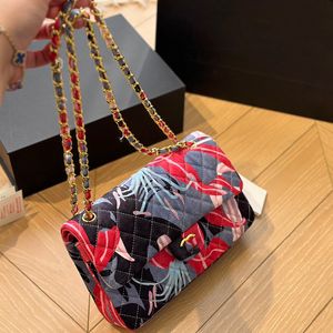 Printed Women Classic Shoulder Bag Vintage Matelasse Chain Crossbody Designer Bag Pattern Double Flap Card Holder Gold Hardware Coin Purse Fanny Pack Key Pouch 25CM