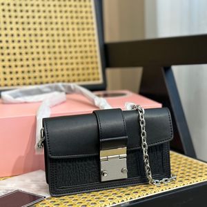 Fashion Bags Women Shoulder bags Designer Crossbags Casual Shoulderbags Girl Flap Pockets Classic Message Chain CrossBags Black bags