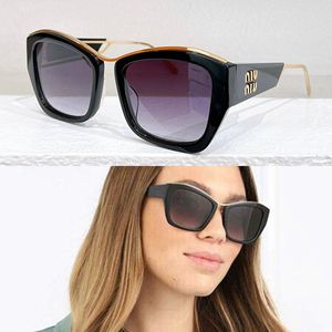 Óculos de sol com armação de acetato retangular olho de gato com pernas de metal dourado e logotipo de letra de metal nas pernas homens e mulheres gradiente moda Gafas de sol SMU02Y