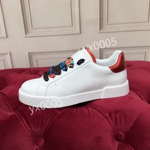 Top Men Sneaker Shoes Casual Treinadores Vestido Sapatos Homem Couro respirável Aberto para Mudança Esportes ao ar livre Esportes2023